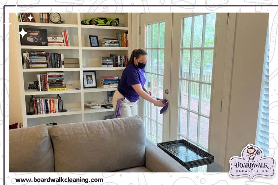 Clean and organized living room	

